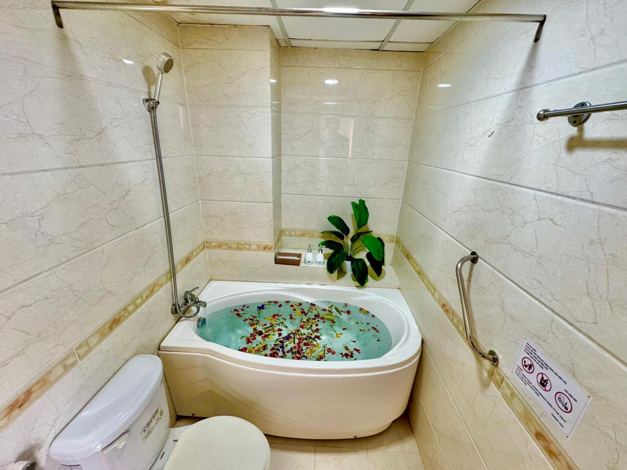 Anh Thien Sai Gon Central Hotel - District 1 โฮจิมินห์ซิตี้ ภายนอก รูปภาพ